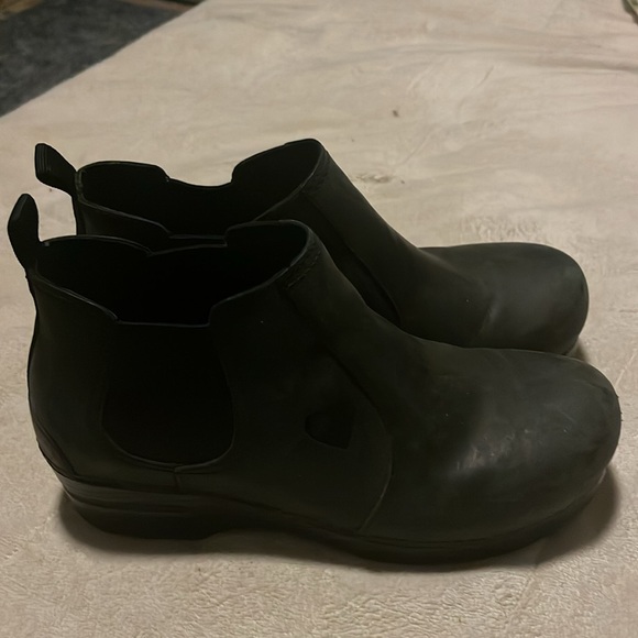 Dansko black clog boots with a heart. - Picture 2 of 5